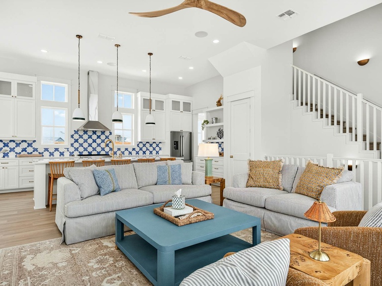 920 Sunset Avenue Photo