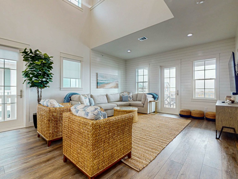 250 Sunrise Avenue 3