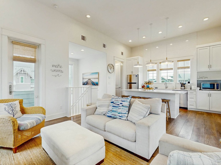 133 Sweetbay Street 2