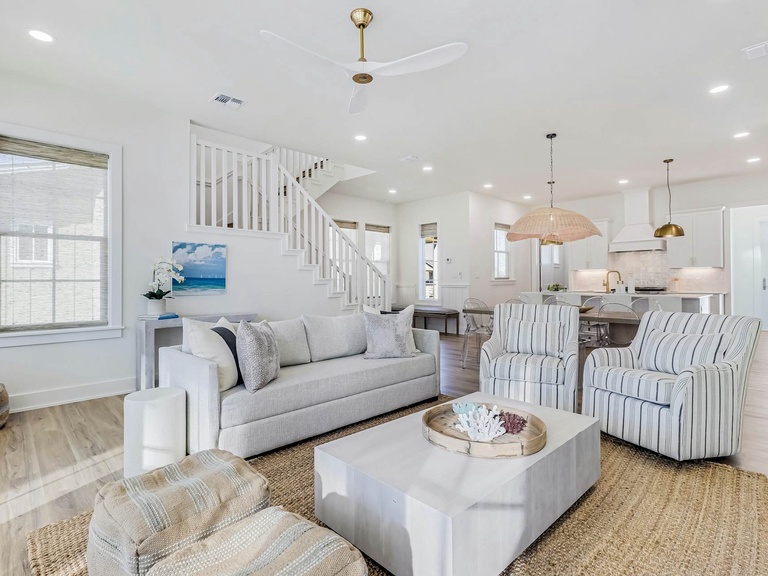 220 Sunrise Avenue 3