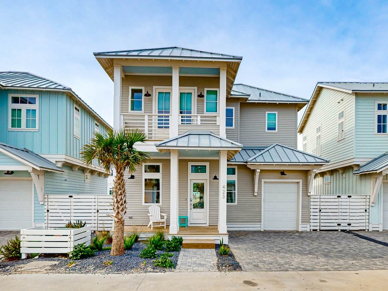 423 Mermaid Tail Lane Photo