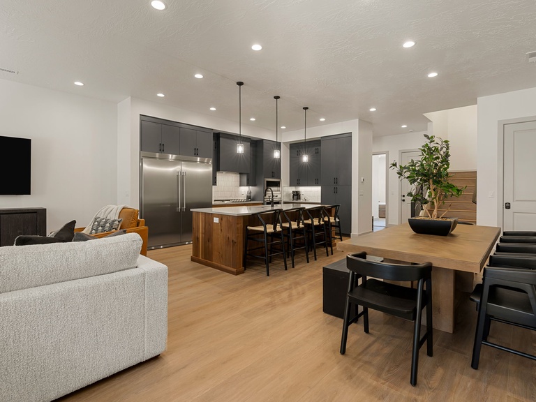 Six Keys | Red Rock Vacation Rentals