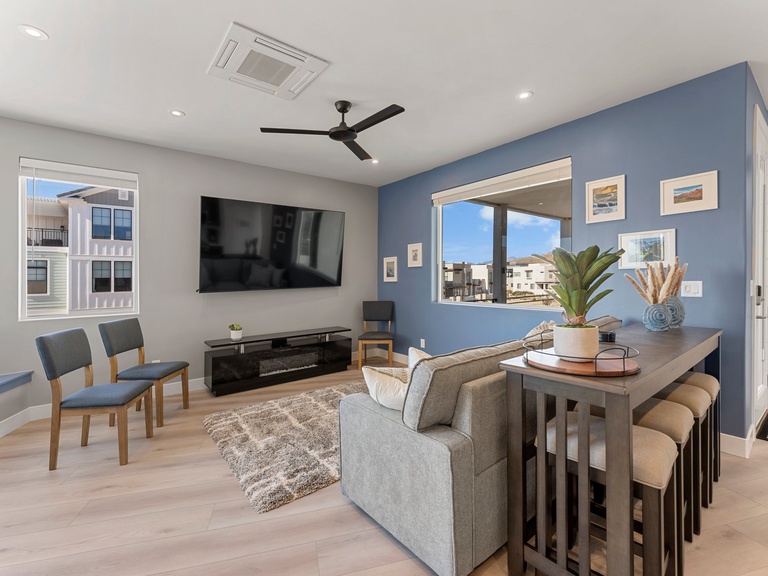 Olympic Escapes Bronze | Red Rock Vacation Rentals