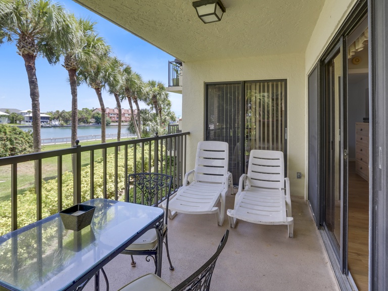 Land's End 1204 Bay Front Resort Rentals