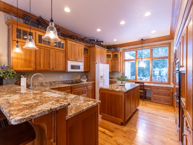 Large open concept kitchen with double oven