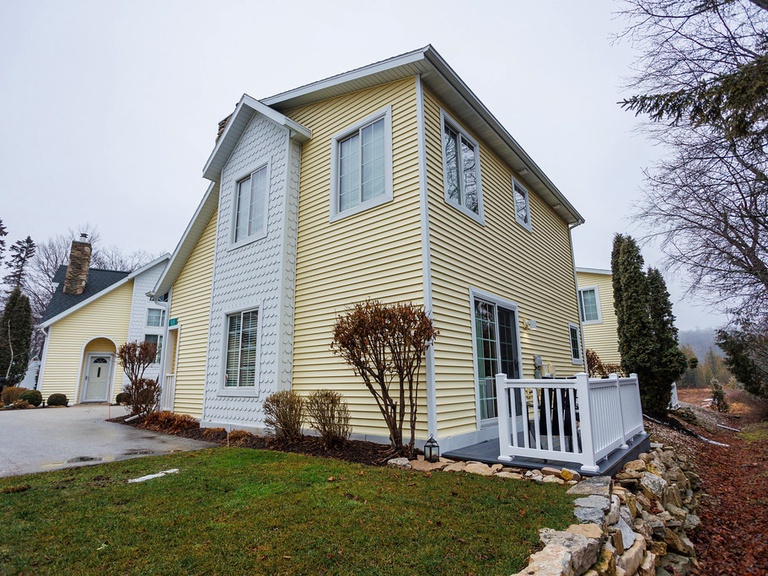 Welcome to Birch Grove Cottage!