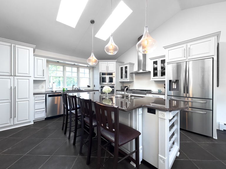 Fully stocked, newly painted, updated kitchen!