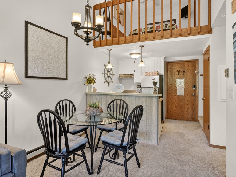 Cedar Haven (Unit 202)