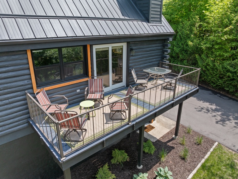 Second Story deck and lovely views!