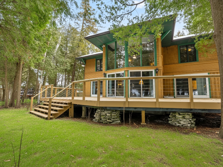 Lady Slipper Waterfront Retreat