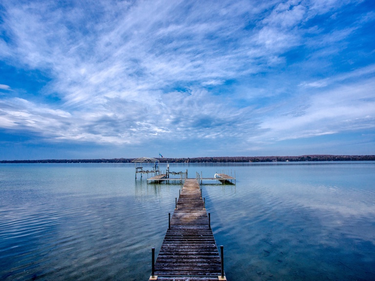 Amazing lake views and seasonal dock