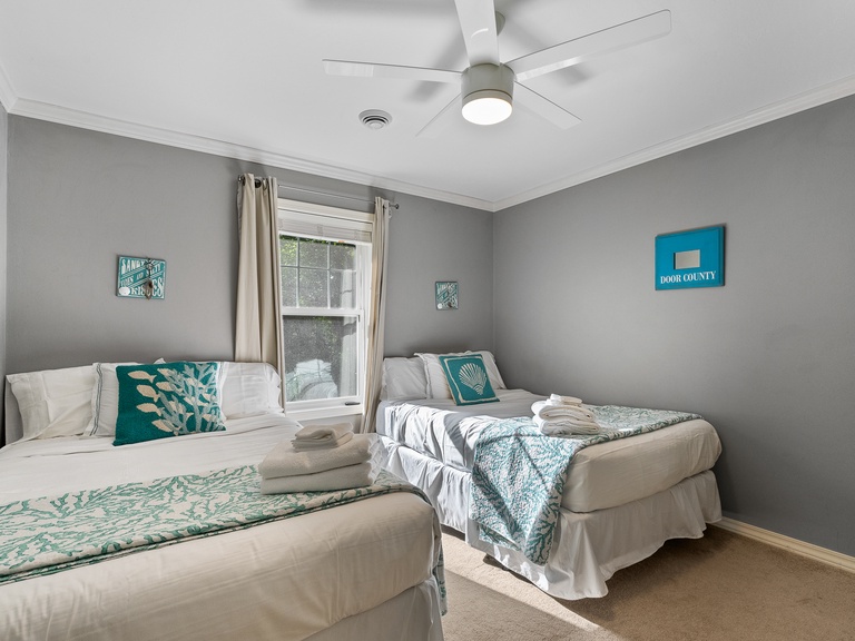 Bedroom 2: Two full Beds, Ceiling Fan, Extra blankets