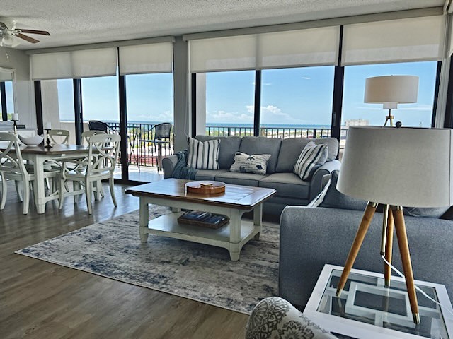 Our House at the Beach W-602 Photo