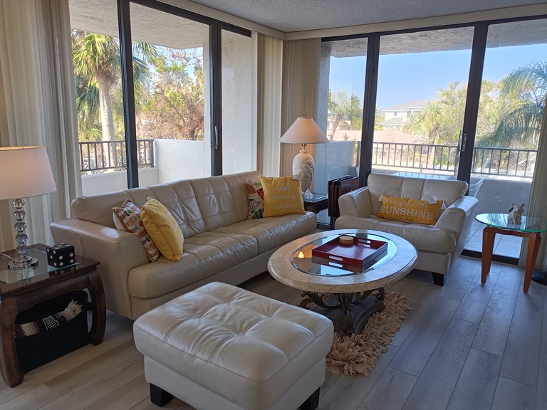 Our House at the Beach W-102 Photo