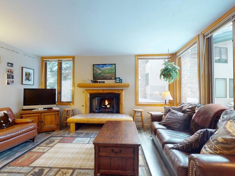 Tamarack 25