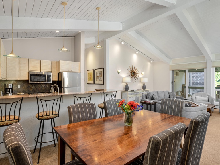 Top of the Village - Leaf 803 2