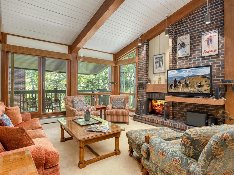 Top of the Village - Leaf 603