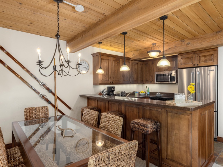 Top of the Village - Summit 107 2