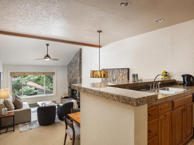 Villas at Snowmass Club - 1206 3