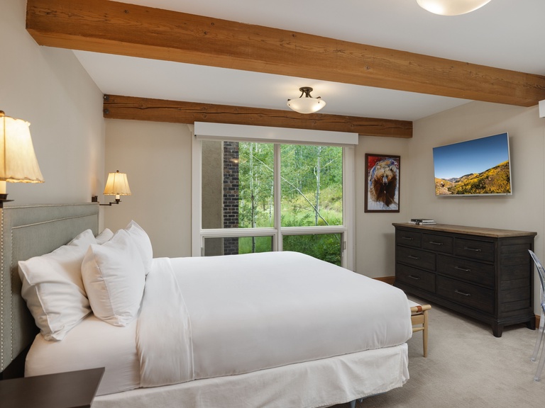 Top of the Village - Summit 209 2