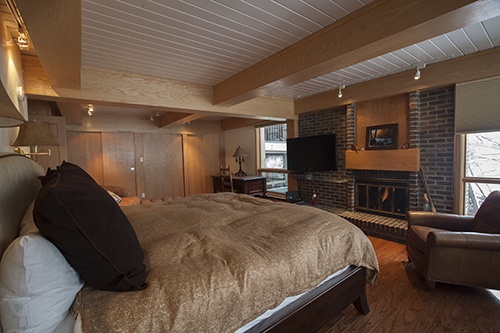 Top of the Village - Leaf 203 3