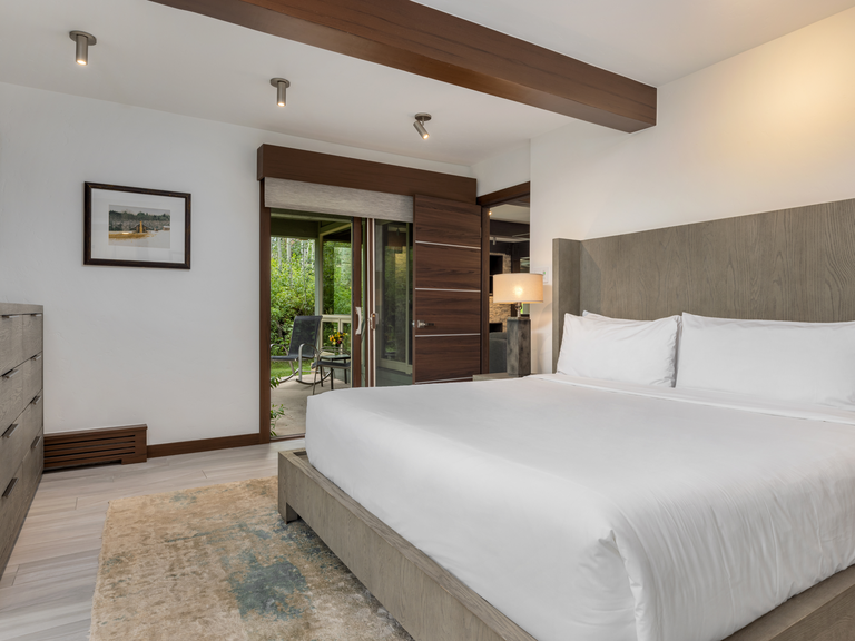 Top of the Village - Leaf 501 3