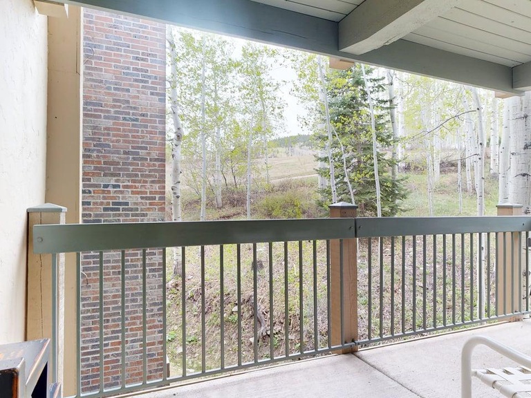 Top of the Village - Leaf 602 3