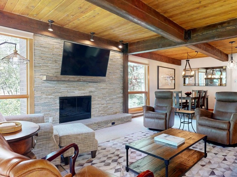 Top of the Village - Summit 208