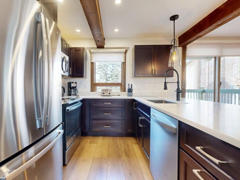 Top of the Village - Slope 101 3