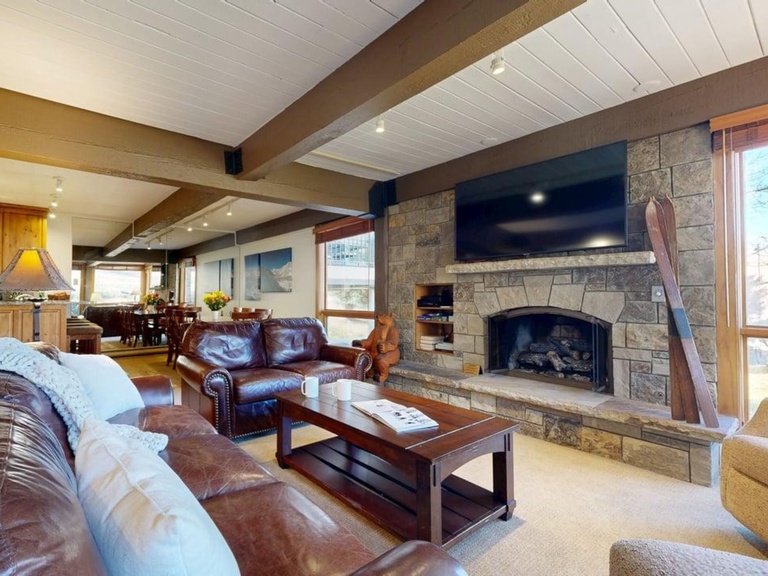 Top of the Village - Summit 103 2