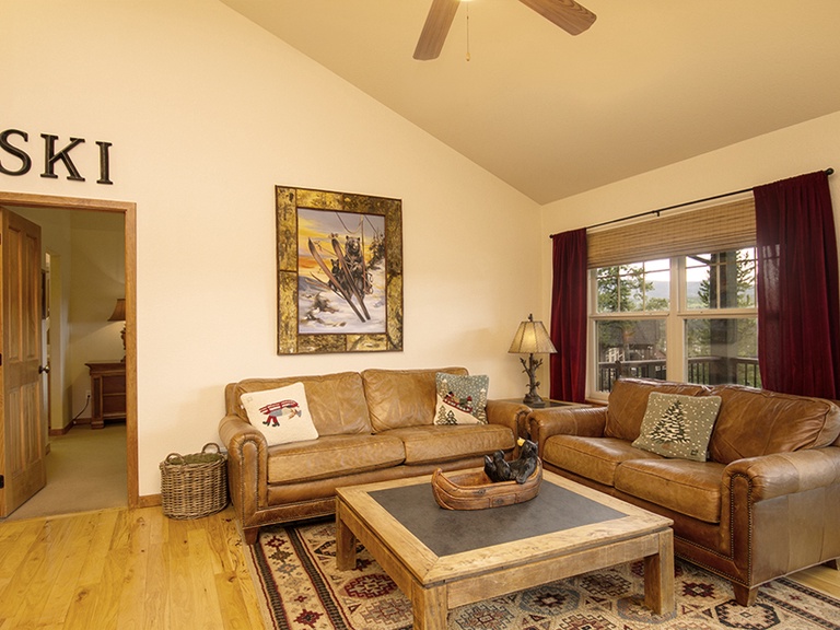 45 Reunion Court - Rendezvous