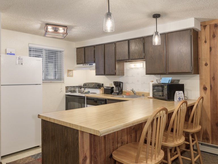 Beaver Village Unit #0623R