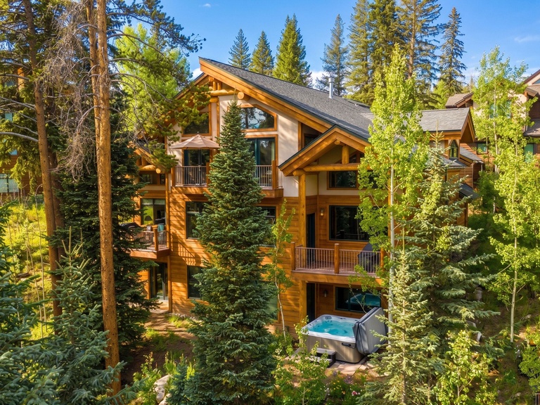 12 Yukon Lane Townhome
