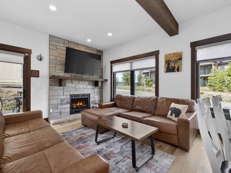200 Quill Court