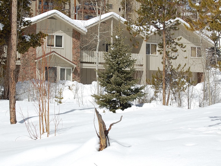 Hideaway Village Alpine 4 Photo