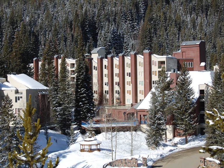 Iron Horse Building C Unit 1083