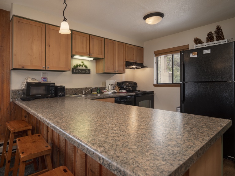 Beaver Village Unit #1824R