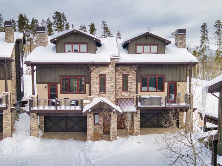 751 Mountain Terrace