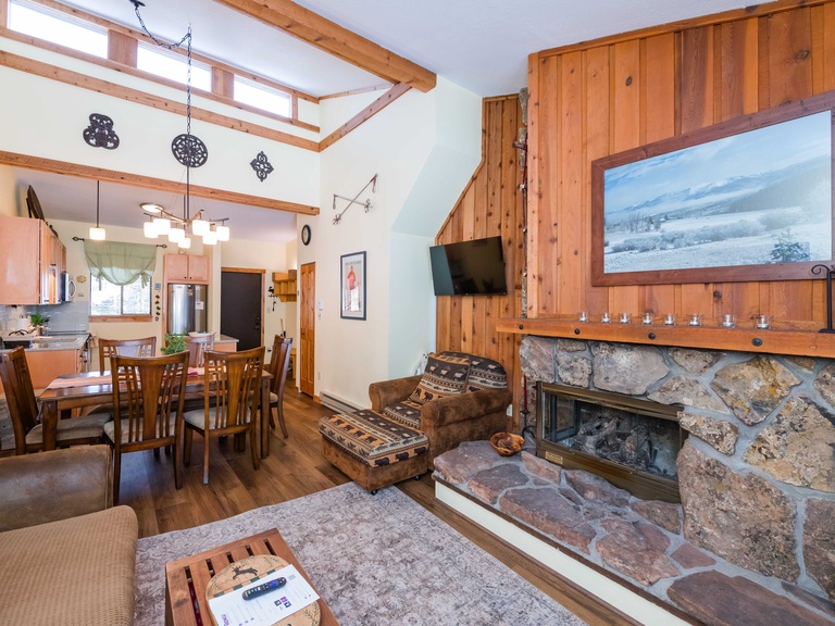 Beaver Village Unit #0233