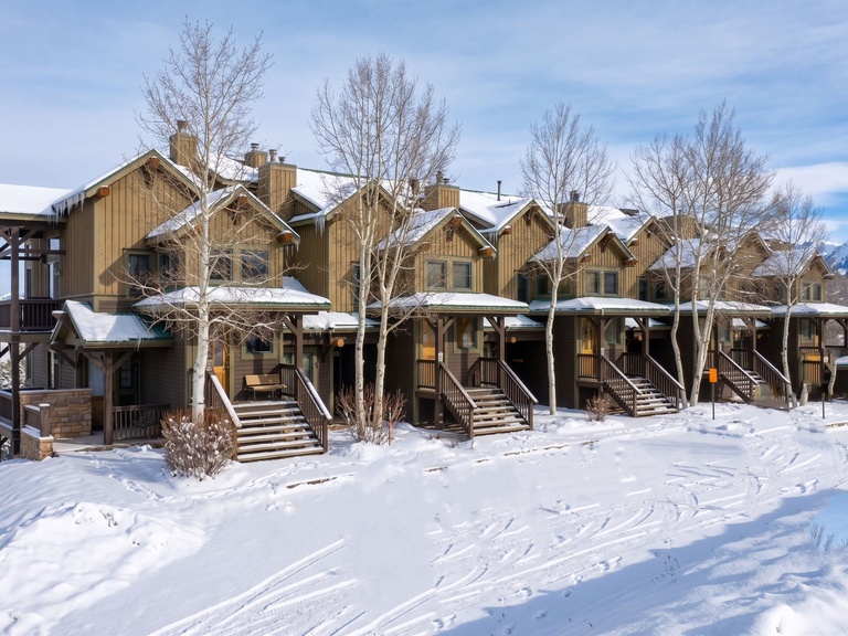 Kicking Horse Bronco 2-303
