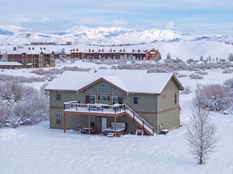308 Valley Ranch Lodge