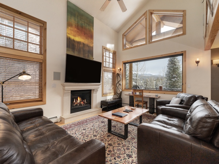 12 Yukon Lane Townhome