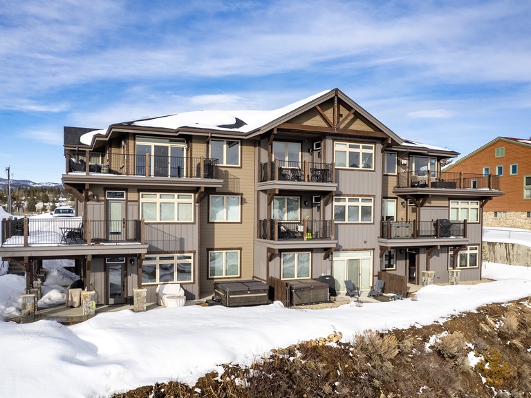 448 Cranmer Unit 103