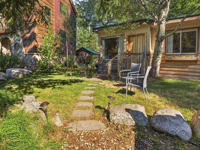 Lemmon Lodge Unit 16