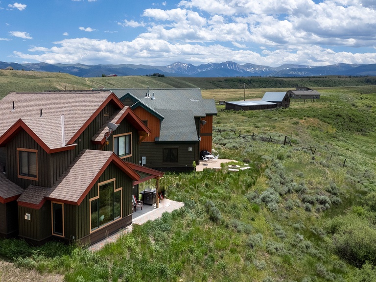 2002 Lupine Lane