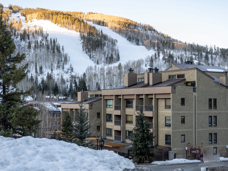 Vail 21 303 2
