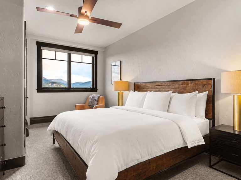 Crystal Peak Lodge 7404 3