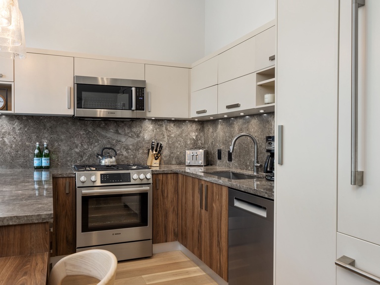 Landmark 218 3