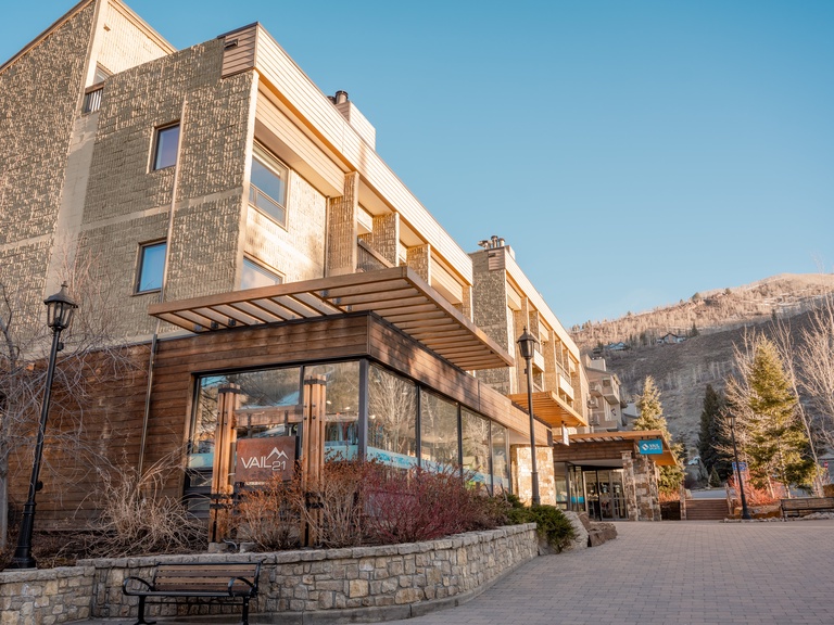 Vail 21 303
