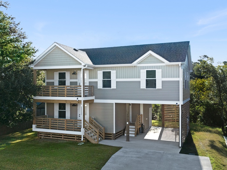 KDN9707: Mason's Beach House Getaway